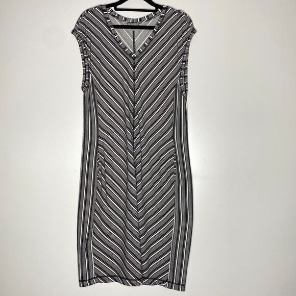 T by Talbots Chevron Stretch V-Neck Side Pocket Dress Women's Size Medium - Picture 8 of 8
